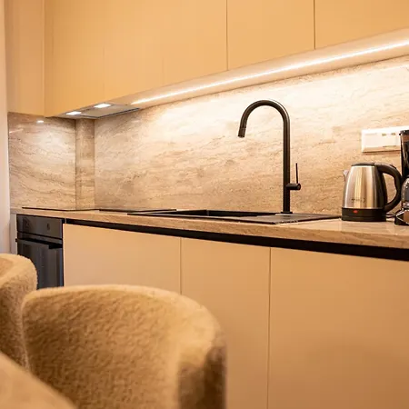 Anastazia's Luxury